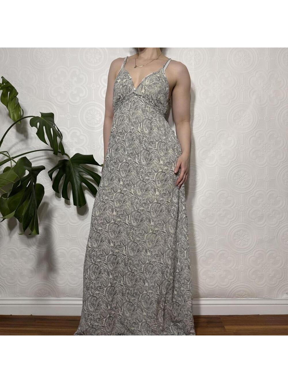 O'Neill Cream & Gray Paisley Print Maxi Dress Womens Medium Boho Sundress
